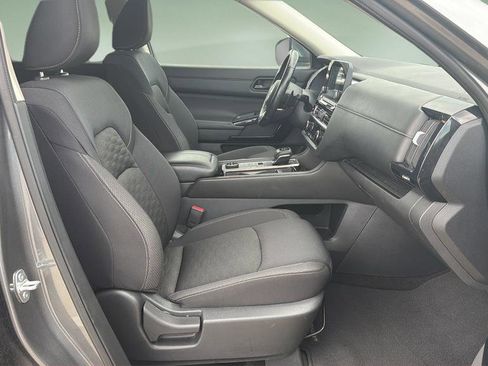 Certified 2024 Nissan Pathfinder SV AWD/4WD image 11