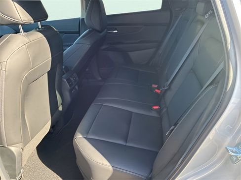 Used 2025 Nissan Murano SV image 16