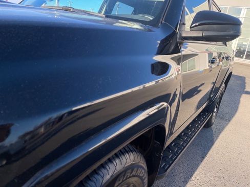 Used 2024 Toyota 4Runner TRD Off-Road image 5