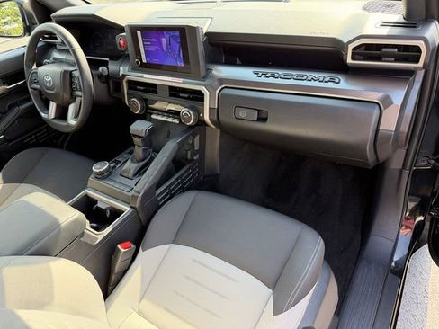 Certified 2025 Toyota Tacoma TRD Sport AWD/4WD image 19