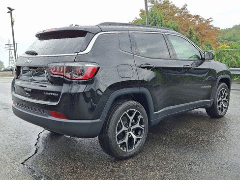 New 2026 Jeep Compass Limited AWD/4WD image 3