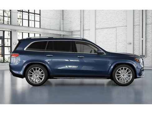 New 2026 Mercedes-Benz GLS 580 4MATIC image 2