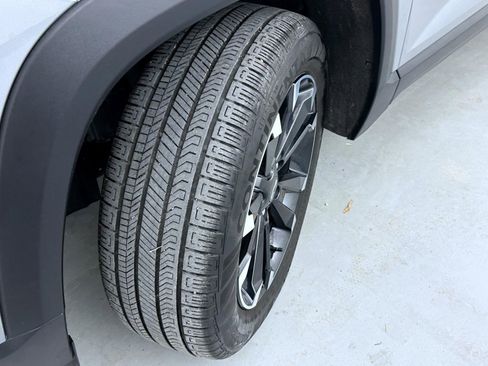 Used 2025 Chevrolet Equinox RS w/ Safety and Technology Package image 23