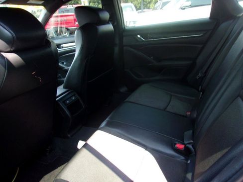 Used 2022 Honda Accord Sport image 6