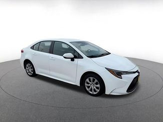 Used 2025 Toyota Corolla LE FWD video 2