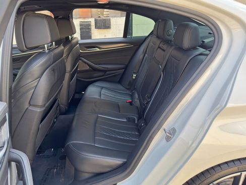 Used 2023 BMW M550i xDrive AWD/4WD image 47
