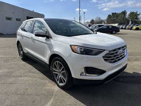 Used 2022 Ford Edge Titanium image 11