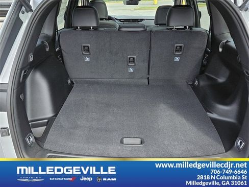 New 2025 Jeep Grand Cherokee Limited w/ Black Appearance Package image 13