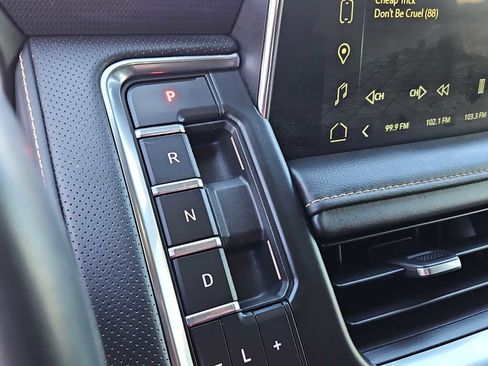 Used 2022 GMC Yukon XL AT4 w/ Max Trailering Package image 21