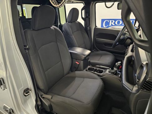 Used 2022 Jeep Gladiator Sport AWD/4WD image 25