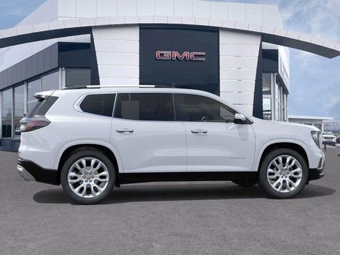 New 2026 GMC Acadia Denali w/ Super Cruise Package image 5