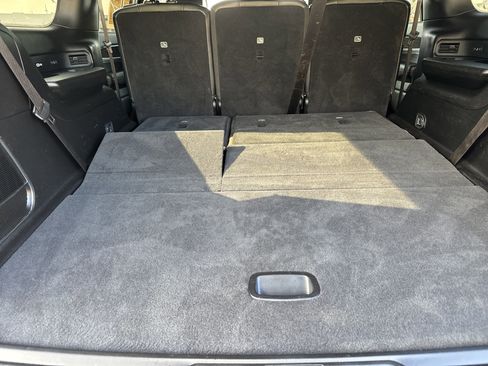 Used 2022 Jeep Wagoneer Series III w/ Premium Group I image 36