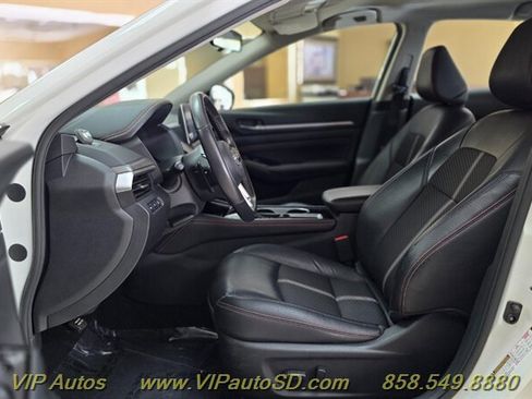 Used 2023 Nissan Altima 2.5 SR image 15