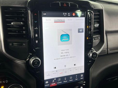 Used 2024 RAM 2500 Big Horn w/ Sport Appearance Package image 17