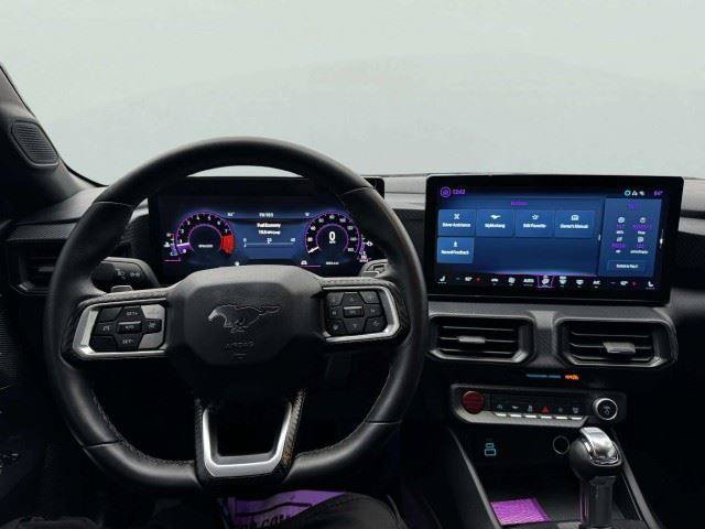 Used 2025 Ford Mustang GT RWD image 35