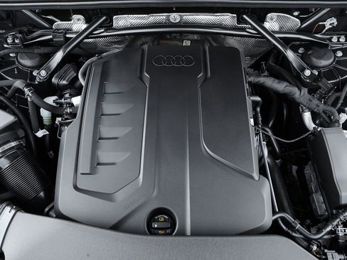 New 2025 Audi Q5 Premium Plus image 30