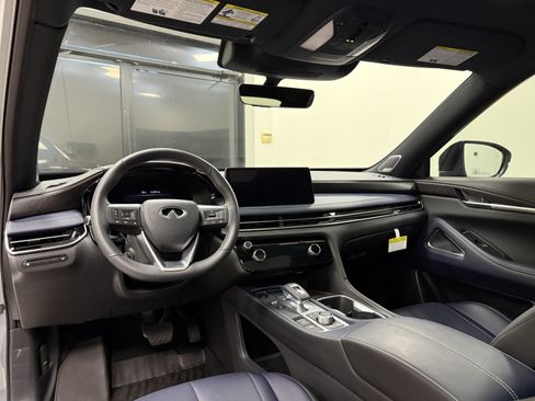 Certified 2026 INFINITI QX60 Sport w/ Dark Cargo Package AWD/4WD image 17