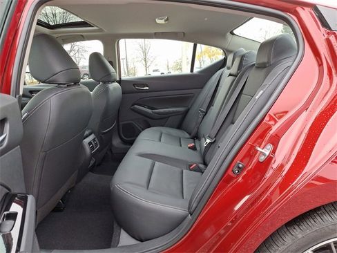 New 2025 Nissan Altima 2.5 SL image 10