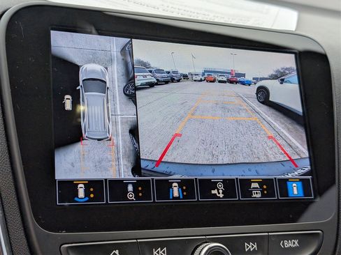 Used 2023 Chevrolet Equinox LT image 14