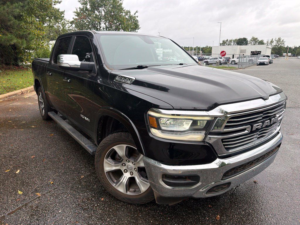 Used 2019 RAM 1500 Laramie AWD/4WD image 3