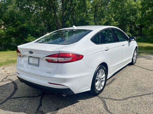 Used 2020 Ford Fusion SE FWD image 6