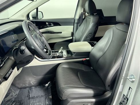 Used 2023 Kia Carnival SX Prestige FWD image 13