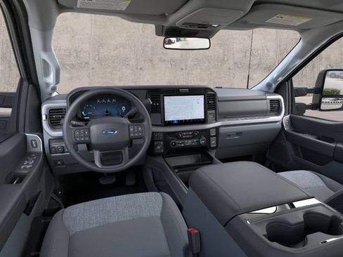 New 2026 Ford F250 4x4 Crew Cab Super Duty image 9
