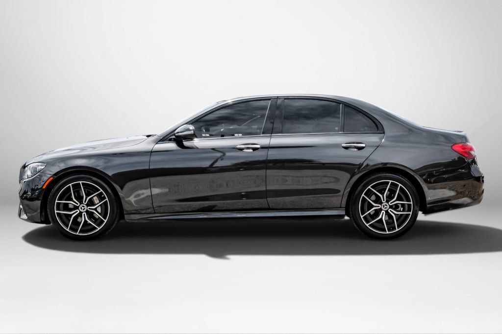 Used 2021 Mercedes-Benz E 350 4MATIC Sedan w/ Premium Package image 9