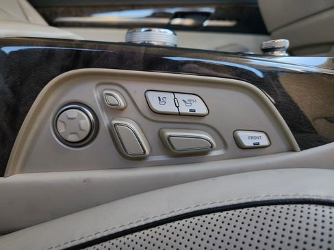 Used 2019 Genesis G90 5.0 Ultimate image 19