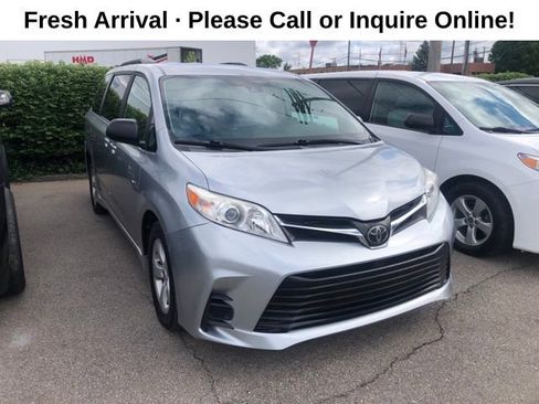 Used 2020 Toyota Sienna LE FWD image 1