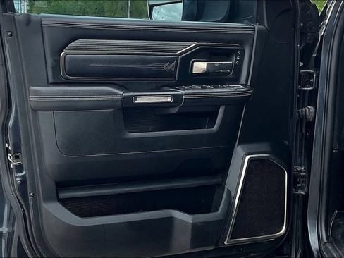 Used 2021 RAM 2500 Limited AWD/4WD image 19