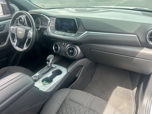 Used 2022 Chevrolet Blazer LT FWD image 31