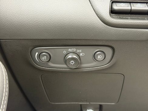 Used 2023 Buick Encore GX Essence w/ Advanced Technology Package image 10