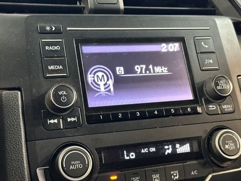 Used 2020 Honda Civic LX image 19
