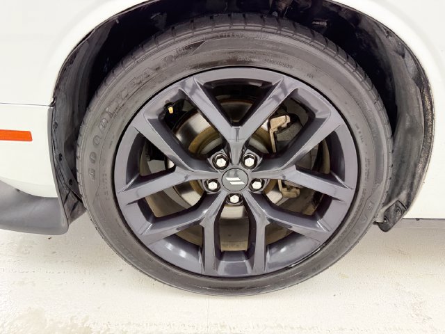 Used 2020 Dodge Challenger R/T w/ Blacktop Package RWD image 7