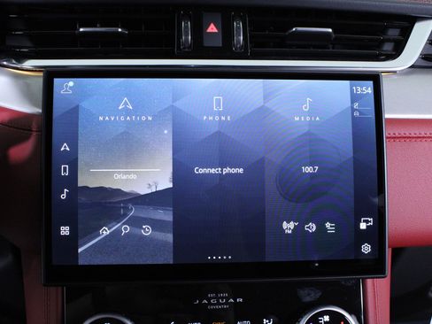 New 2025 Jaguar F-PACE R-Dynamic S image 20