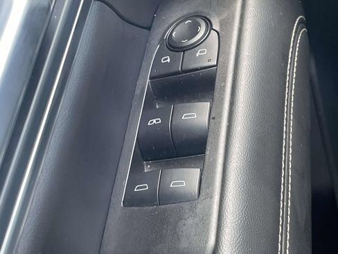 Used 2025 GMC Terrain Elevation AWD/4WD image 23
