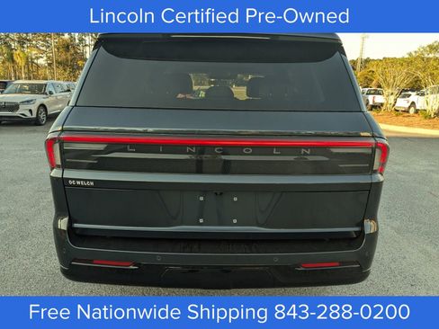 Certified 2025 Lincoln Navigator Reserve image 5