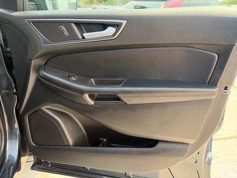 Used 2024 Ford Edge SE AWD/4WD image 9