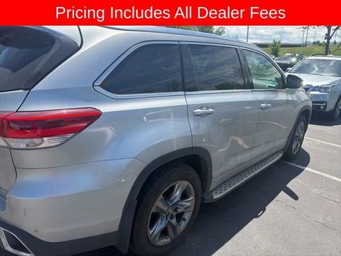 Used 2018 Toyota Highlander Limited Platinum AWD/4WD image 17