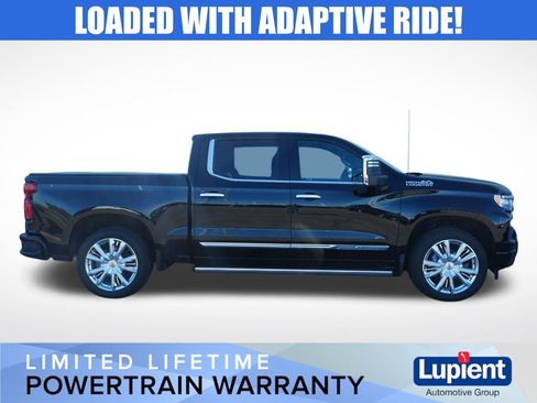 Used 2024 Chevrolet Silverado 1500 High Country w/ High Country Premium Package AWD/4WD image 2