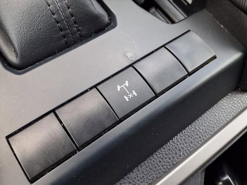 Used 2024 Toyota Tacoma TRD Off-Road image 10