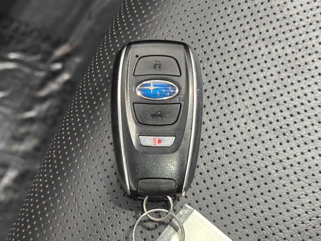 Used 2022 Subaru Ascent Limited w/ Technology Package AWD/4WD image 17