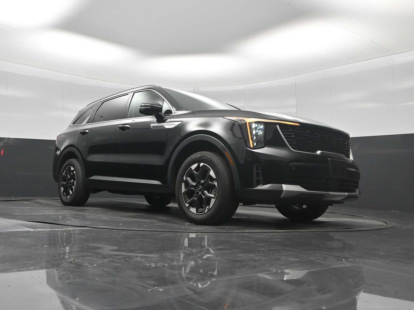 Used 2025 Kia Sorento S AWD/4WD image 18