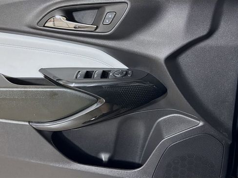 Certified 2026 Chevrolet Trax LT FWD image 15