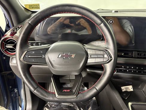 Used 2025 Chevrolet Equinox RS w/ Safety and Technology Package FWD image 27