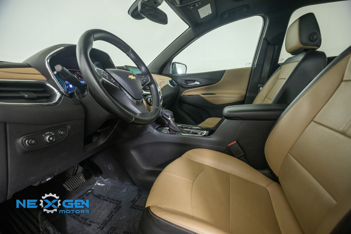 Used 2024 Chevrolet Equinox Premier AWD/4WD image 13
