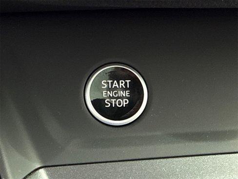 Used 2023 Audi Q3 2.0T Premium Plus w/ Premium Plus Package image 28