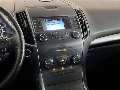 Used 2019 Ford Edge SE w/ SE Fleet Driver's Package image 5