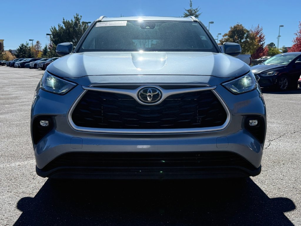 Certified 2022 Toyota Highlander XLE AWD/4WD image 14